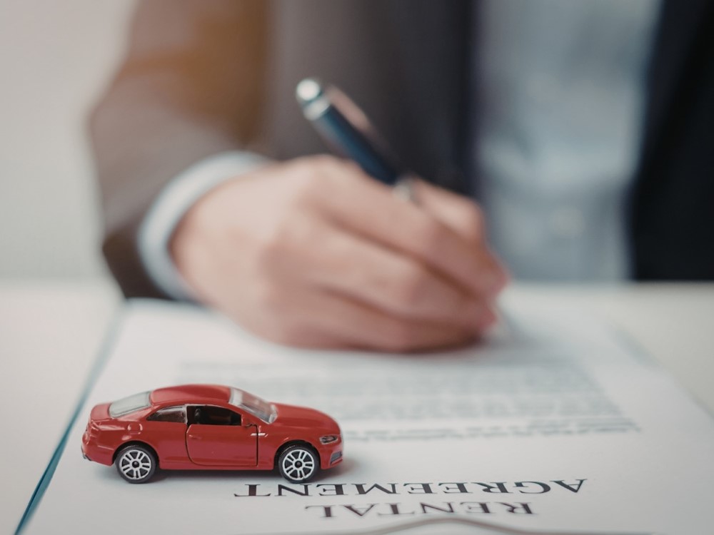 Uzun Dönem Araç Kiralama mı Satın Alma mı? Hangi Yöntem Daha Kârlı?